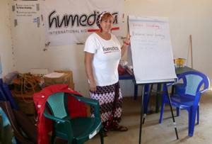 Not machte auch die sächsiche Geburtshelferin Kornelia Uhlig erfinderisch. Foto: humedica/Simone Winneg