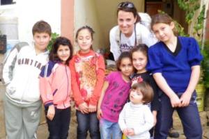 Hanna Bonnyai war vier Wochen ehrenamtlich im Libanon tätig und brachte nicht nur medizinische Versorgung, sondern auch Trost. Foto: humedica