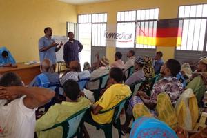 Bei Meinungsführern ansetzen und Trainings abhalten: die Gesundheitsschulungen für gezielte Gruppen sorgten für große Begeisterung. Foto: humedica/Thomas Adelsberger