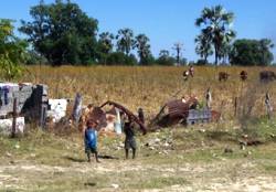 Auch wenn es aufgrund dieses Bildes kaum vorstellbar ist: nachts sinken die Temperaturen bis auf den Gefrierpunkt. Foto: humedica/Maren Kuchler