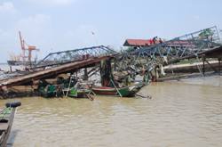 Bilder der Zerstörung nach Zyklon Nagris in Myanmar, wo humedica unmittelbar medizinische Hilfe anbieten konnte. Foto: humedica