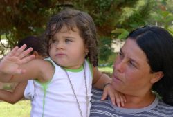 Für viele Menschen in dem Katastrophengebiet sitzt der Schock noch tief. Vor allem die Kinder haben noch immer große Angst. Foto: humedica/Florian Klinner