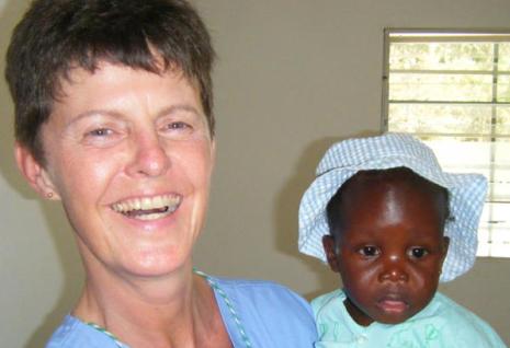 In den Einsatz zu gehen und Menschen in Not zu helfen war für Annette Dier genau die richtige Entscheidung. Vielen Dank für Dein Engagement, liebe Annette. Foto: humedica/Antonie Riesen