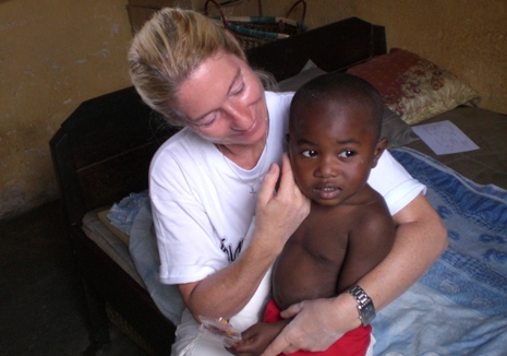 Vielen Dank für Ihre Hilfe, mit der wir den Inhaftierten neben der medizinischen Behandlung auch menschliche Wärme geben können. Foto: humedica/Petra-Marina Keffel