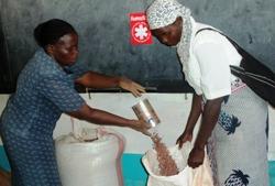 Mais und Bohnen gegen den Hunger und für ein Überleben mit HIV