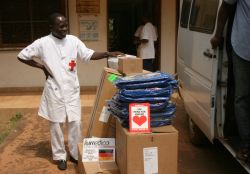 Mehr als 25 Missionskrankenhäuser erhielten Medikamente und medizinische Bedarfsgüter als Hilfslieferungen von humedica. Foto: humedica/Sven Ramones