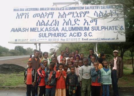 Vielen Dank, dass Sie die Familien im Rahmen der humedica-Patenschaften unterstützen! Foto: humedica