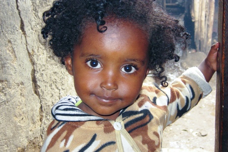 Bildung als Schlüssel für die Zukunft - vielen Dank dass Sie das möglich machen. Foto: humedica/Martin Erd