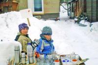 Für Haiti: Nächstenliebe in Aktion XI: Teeverkauf in Schneebar