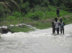 Durch die starken Regenfälle der vergangenen Zeit sind ganze Regionen in Haiti überschwemmt. Foto: humedica/Ruth Bücker