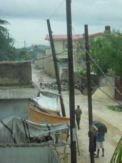 "Tomas" richtete weit weniger an, als vorhergesagt. Die Dankbarkeit, dass sich die Befürchtungen nicht erfüllt haben, ist groß. Foto: humedica/Simon Oeckenpöhler