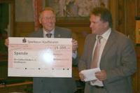 „Wir helfen Afrika“: Deutschlandweite Benefizaktion feiert erfolgreichen Abschluss im Kaufbeurer Rathaus