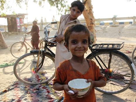 Vielen Dank für Ihre Unterstützung. Foto: humedica/Simon Gelzenleuchter