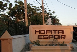 Auch das "Krankenhaus der Hoffnung", humedica-Projektstandort in Port-au-Prince war von dem ersten Sturm betroffen. Foto: humedica