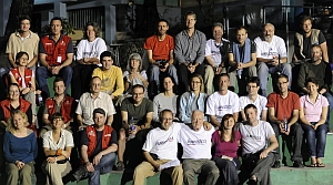 Ein große, starke Mannschaft im Einsatz für Menschen in Not: humedica-Ersteinsatzteam in Haiti, Januar 2010. Foto: Jens Großmann