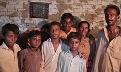 Freundliche Gastgeber, die alles verloren haben. Foto: humedica/Ruth Bücker