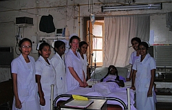 Das medizinische Team in dem Krankenhaus arbeitet unter schwierigen Bedingungen. Foto: humedica