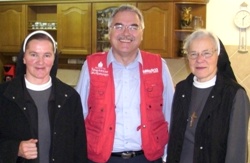 Wolfgang Groß besuchte die Ordensschwestern Grazias und Bernadette in Albanien. Foto: humedica