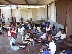 Leben in Simbabwe bedeutet Leben am Existenzminimum. Foto: humedica/Heidi Nicklin