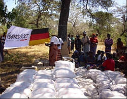Rund 1400 stark betroffene Familien konnten bisher mit Hilfsgütern versorgt werden, weitere sollen folgen. Foto: humedica/Janika Simon