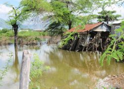 Viele Häuser hielten Flut und Sturm nicht stand. Foto: humedica