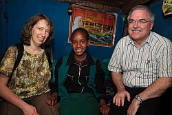 Wolfgang Groß und Susanne Merkel während ihres Projektbesuchs in Äthiopien. Foto: humedica