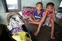 Insbesondere die Kinder leiden unter der Knappheit aller Güter. Foto: David Darg/OB