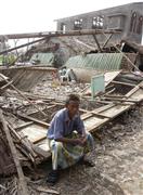 Die Wucht des Wirbelsturms hatte leichtes Spiel mit den Bambushütten der Menschen. Foto: alernet.org/Reuters