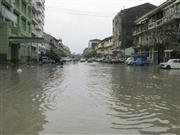 Augenzeugen berichten von einer drei Meter hohen Flutwelle während des Wirbelsturms. Foto: alertnet.org/Reuters