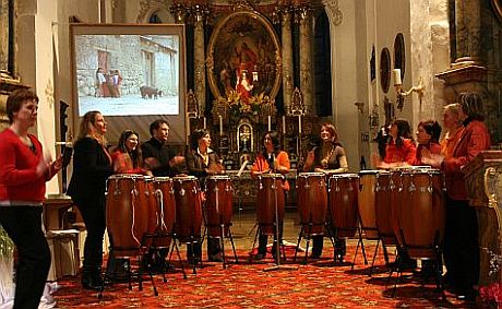 Personifizierte Spielfreude und viel Rhythmus im Blut: "Drum Cocktail" aus Kempten. Foto: humedica