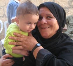 Die Menschen in Rafa reagieren mit großer Dankbarkeit auf den Ärzteeinsatz. Foto: humedica