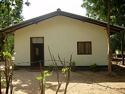 Alle Häuser des Projekts sind wetterbeständig und bieten eine sichere Unterkunft. Foto: humedica