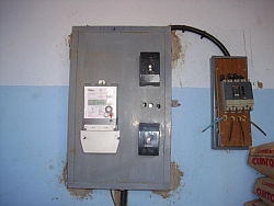 Erst der zweite Stromzähler funktionierte problemlos. Foto: humedica