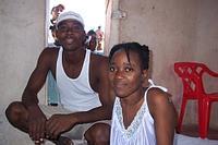 Haiti: Maude lernt wieder gehen - traurige Geschichte hat Happyend