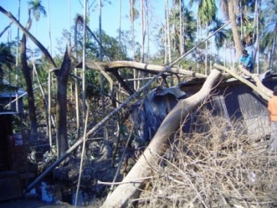 Bilder wie dieses lassen Erinnerungen an den Tsunami 2004wach werden.