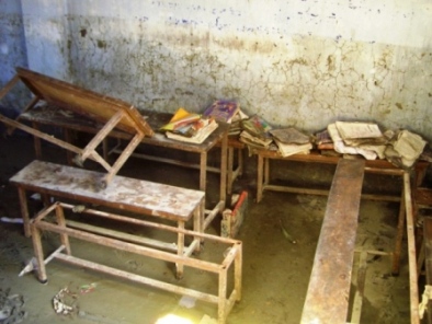 Mehr als 17.000 Gebäude soll "Sidr" zerstört haben; nichtmitgezählt sind die nun unbewohnbaren Häuser.