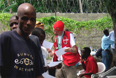 humedica-Ärzteteameinsatz hinter Gittern