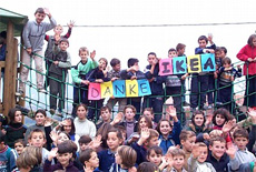 Neue Schule und neuer Spielplatz