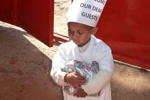 In Kazanchis wurden nicht "nur" Weihnachtgeschenke verteilt, sondern mit der Einweihung der neuen Kindertagesstätte der Samen für eine perspektivenreiche Zukunft gesät. Foto: humedica/Steven Hofmann