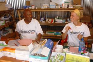 Die Zusammenarbeit innerhalb des humedica-Teams und mit den Partnern am Ort macht die Hilfsmaßnahmen so effizient. Foto: humedica/Thomas Adelsberger