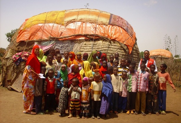 30 Familien konnte humedica im vergangenen Jahr in das Patenschaftsprogramm aufnehmen. Unterstützen Sie uns dabei, noch mehr Menschen in Jijiga Hilfe zu bringen.