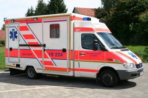 Dank der großzügige Spende derParamedic-Ambulaz Kirchheim, erhält diehumedica-Klinik in Kollo eine neue Ambulanz. Foto: Privat