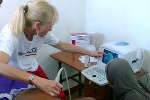 Vorsorgeuntersuchung einer Schwangeren im Flüchtlingslager Melkadida. Foto:humedica