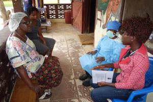 Krankenschwestern werden über die lebensrettenden Hygienemaßnahmen aufgeklärt. Foto: humedica