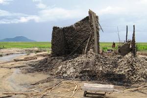 Eingestürzte Häuser dominieren das Bild in den betroffenen Gebieten im Süden Malawis. Foto:humedica