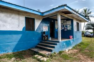 Den liberianischen Gesundheitsstationen fehlte es bereits vor der Ebola-Epidemie am Nötigsten. Nun sind sie komplett am Boden. Foto: Daniel vaon Moll/laif