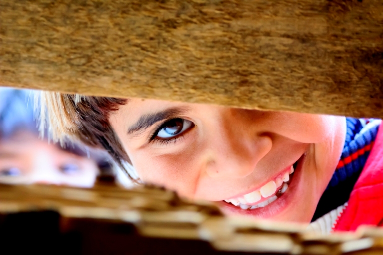 Ein Ende der Gewalt in ihrer Heimat ist nicht in Sicht und so bleibt der größte Wunsch der Kinder nach einem friedlichen und sicheren Leben noch immer unerfüllt. Die Helfer vonhumedicastehen den Flüchtlingskindern bei ihrem täglichen Kampf ums Überleben nach allen Kräften bei. Foto: Mohammad Chaddad