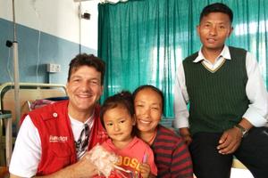 Rettung in letzter Sekunde: Die vierjährige Esther ist heute wieder wohlauf. Foto:humedica