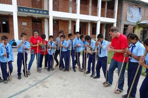 Durch Spiele und Übungen lernen die Kinder das Erlebte zu verarbeiten. Foto:humedica