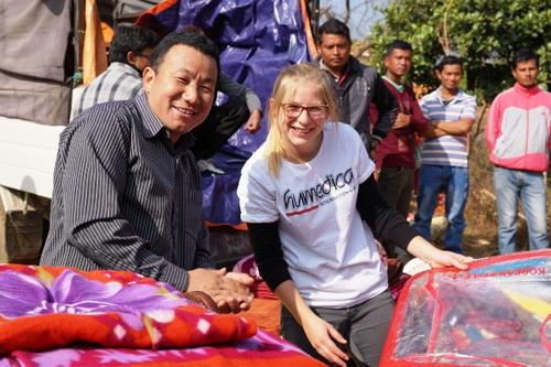 Für fünf Monate unterstützt Sophie Soltau dashumedica-Patenschaftsprogramm in Nepal. Foto: Christian Bangert